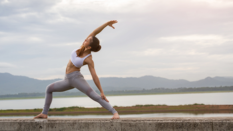 Gustavo Luíz Guilherme Pinto mostra como a prática do yoga pode ser a chave para o equilíbrio entre corpo e mente.
