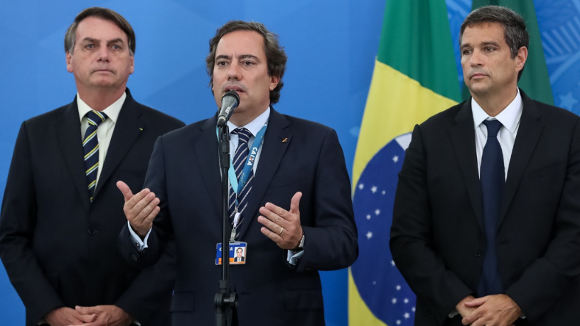 Nos bastidores do Planalto, Pedro Duarte Guimarães revela como começaram as articulações para o Auxílio Emergencial.