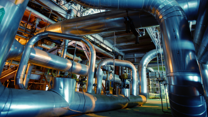 Apoio de Trump ao oleoduto da Linha 5 sob o Lago Michigan animou a cidade de Sarnia, destaca Paulo Roberto Gomes Fernandes ao analisar o impacto político do projeto.