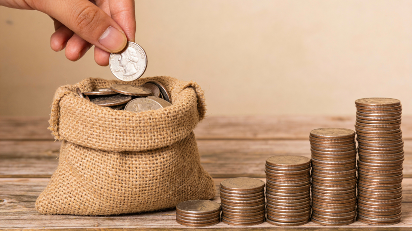 Tesouro Direto ou poupança? Saiba em qual deixar o seu dinheiro fica muito mais claro quando Kelsem Ricardo Rios Lima explica risco, rentabilidade e liquidez de forma objetiva.