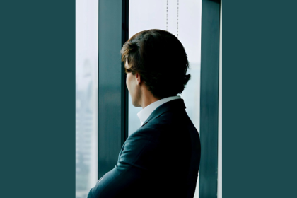 Empreender em tempos de crise exige planejamento e visão estratégica para transformar desafios em oportunidades de crescimento, como analisa Ian dos Anjos Cunha.